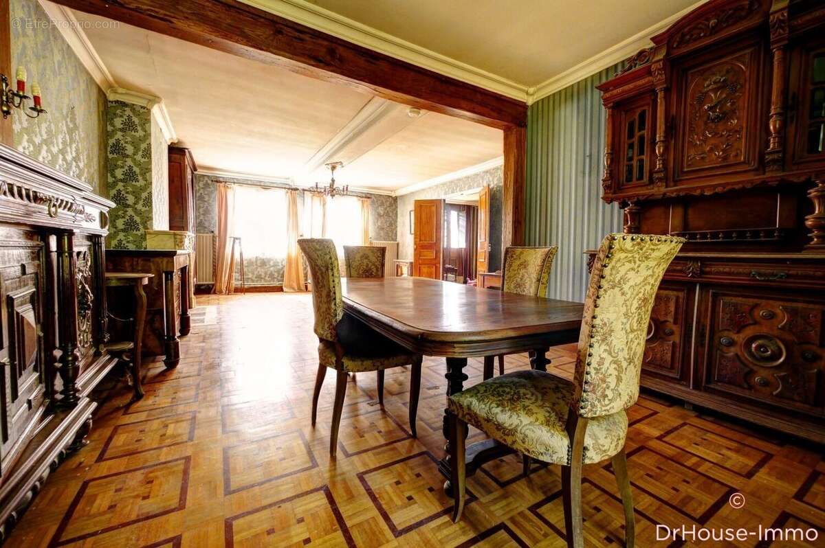 Maison 180 m² à Pougy  - photo 17