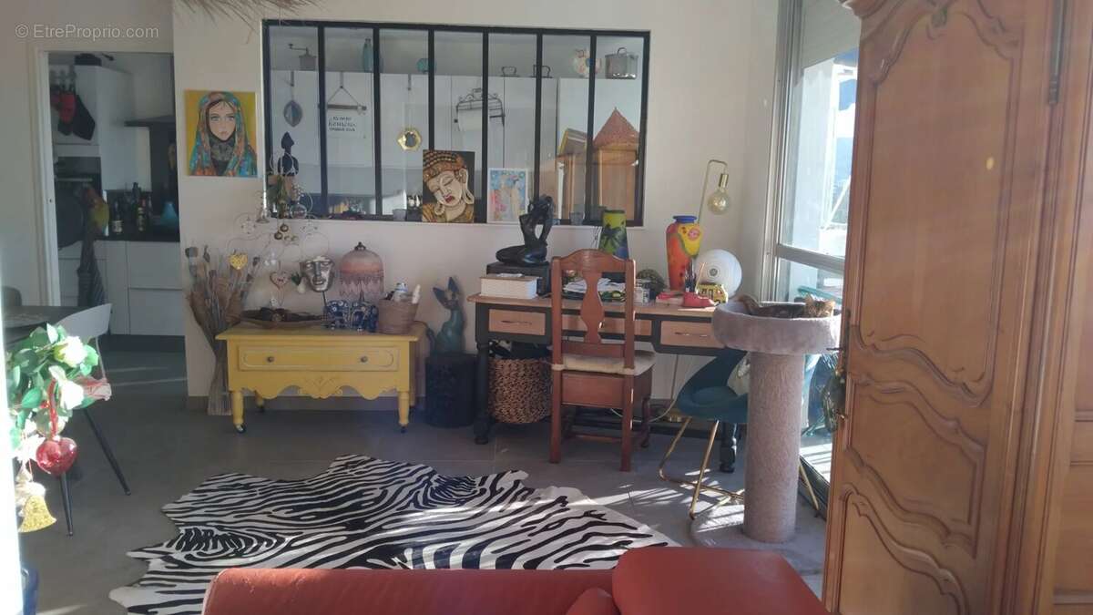 Appartement à MARSEILLE-9E