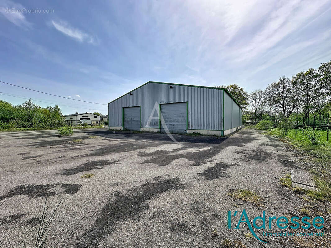 Commerce à SAINT-LOUP-DU-GAST