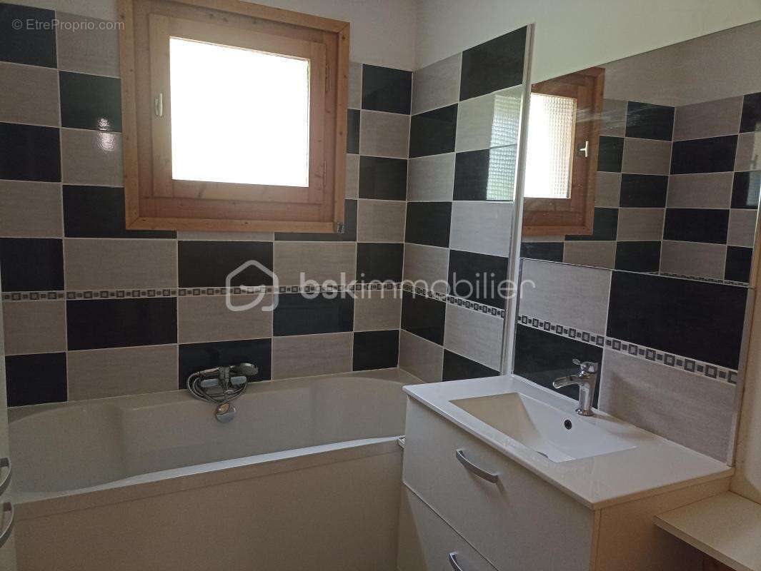 Appartement à LES AVANCHERS-VALMOREL