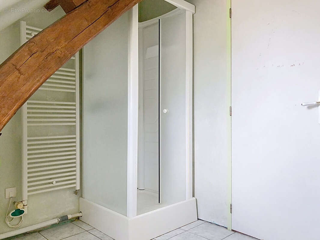 Maison à TOURNON-SAINT-MARTIN