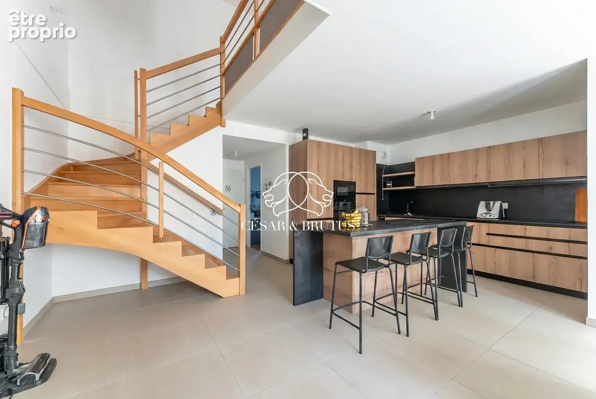 Maison 5 pièces 101 m² à vendre à Sainte-Foy-Les-Lyon (69110) - photo 6