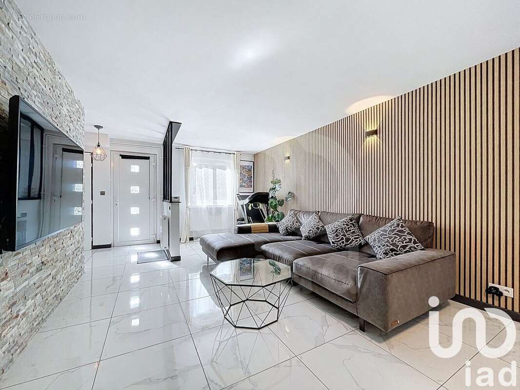 Photo 2 - Maison à VILLABE