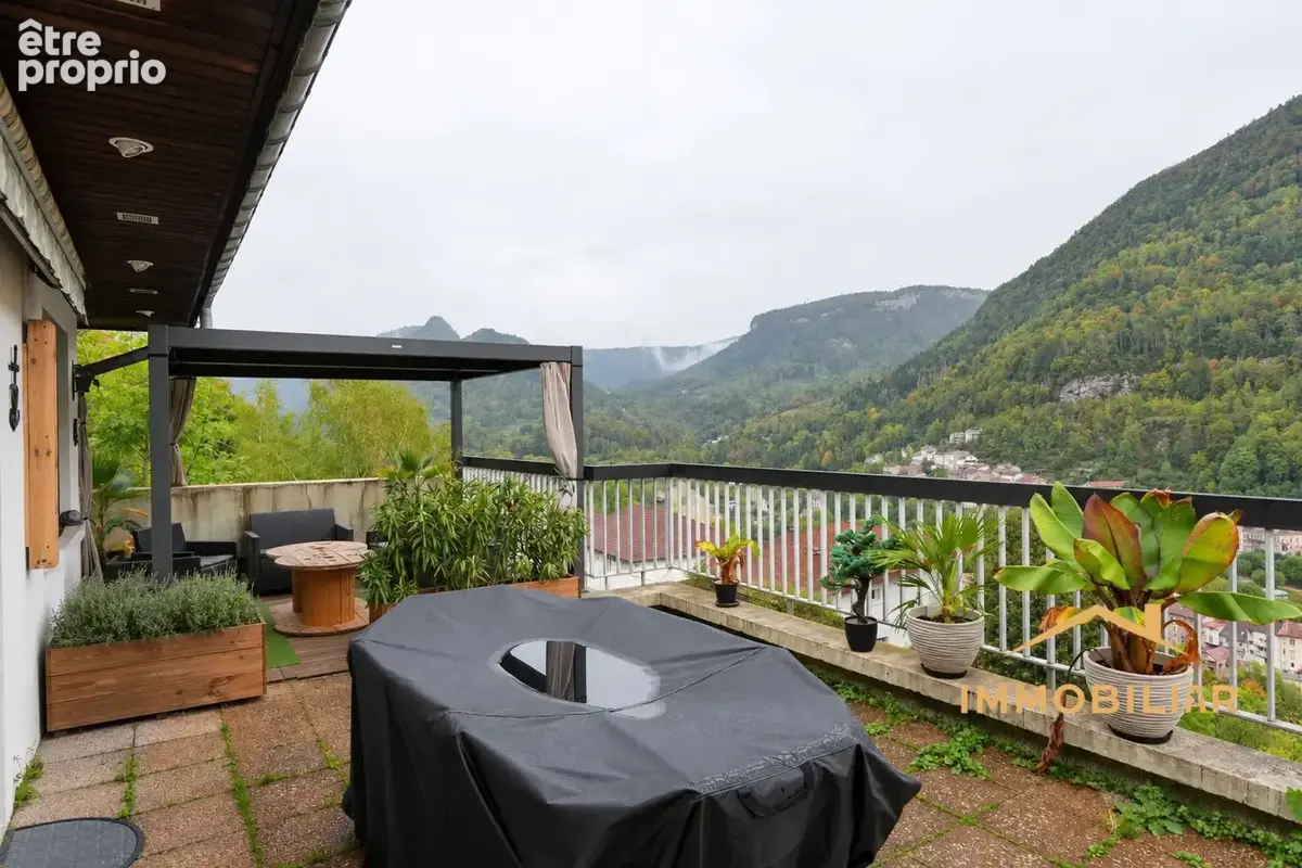 Maison 5 pièces 120 m² à vendre à Saint-Claude (39200) - photo 3