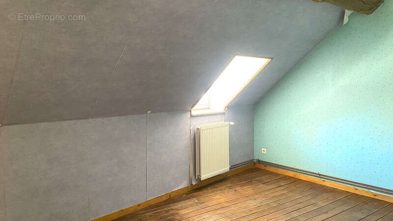 Maison à L&#039;ISLE-SUR-SEREIN