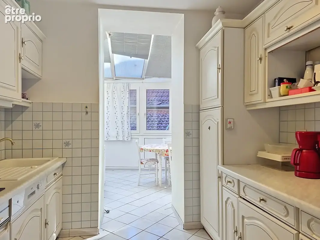 Appartement 3 pèces de 97,81m2 avec véranda et cave - photo 2