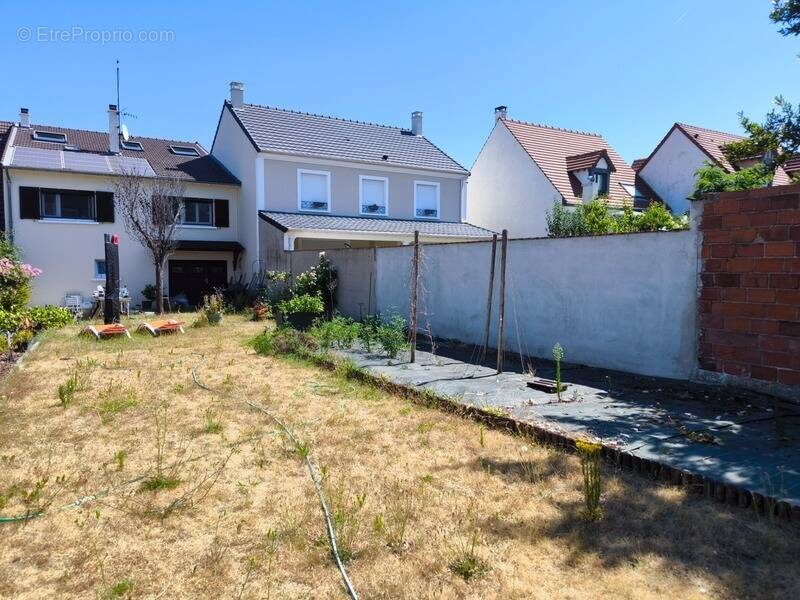 Maison à NANTERRE