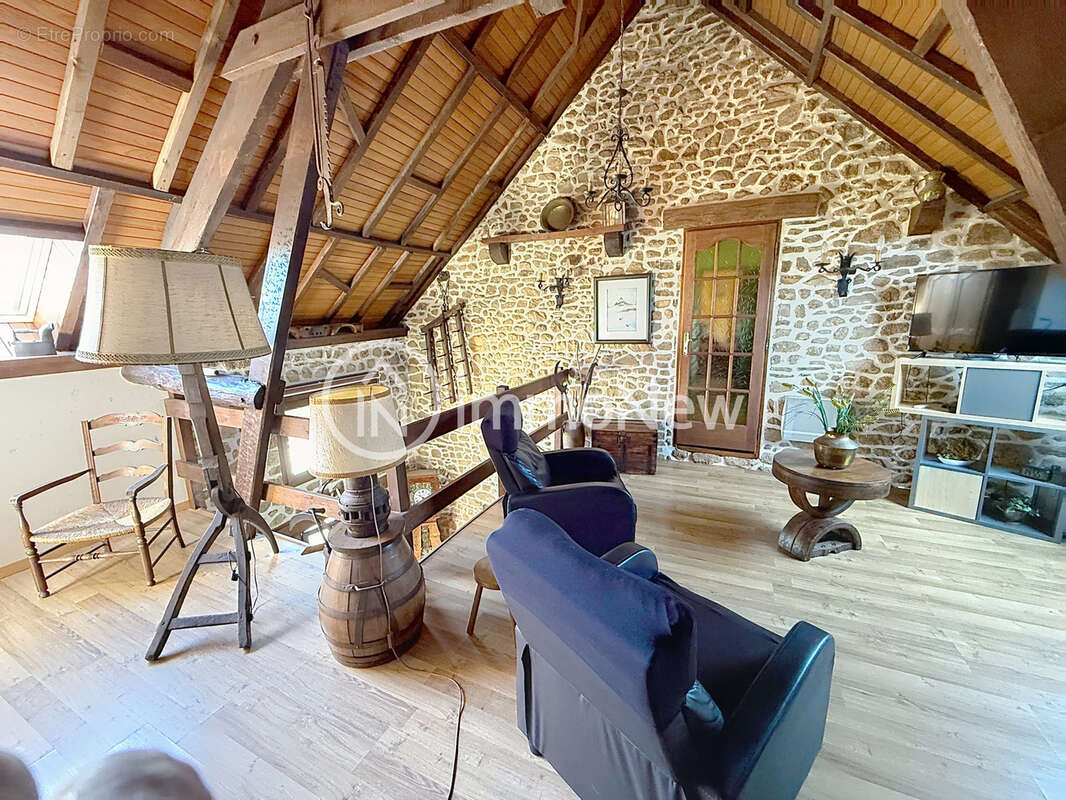 Maison à CAROLLES