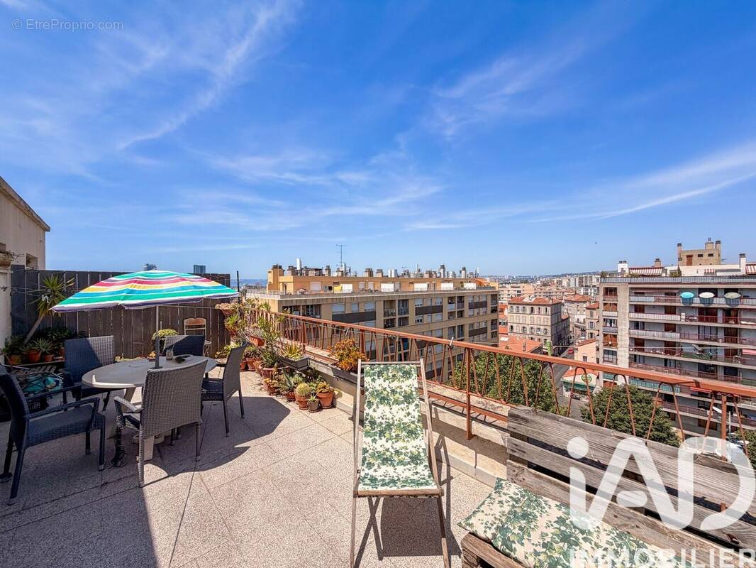 Photo 1 - Appartement à MARSEILLE-3E