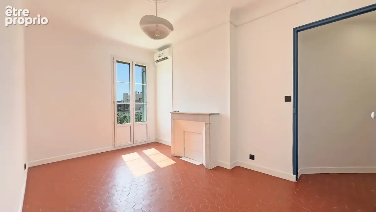 Appartement de caractère haussmannien au cœur de Hyères - photo 4