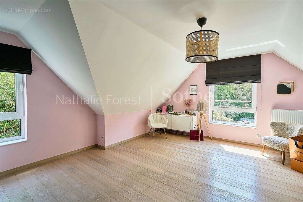 Maison à CROIX