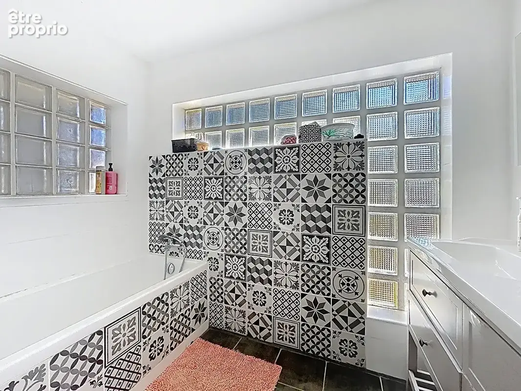 À vendre Trélazé : Maison - 6 pièces - 160 m² - photo 8