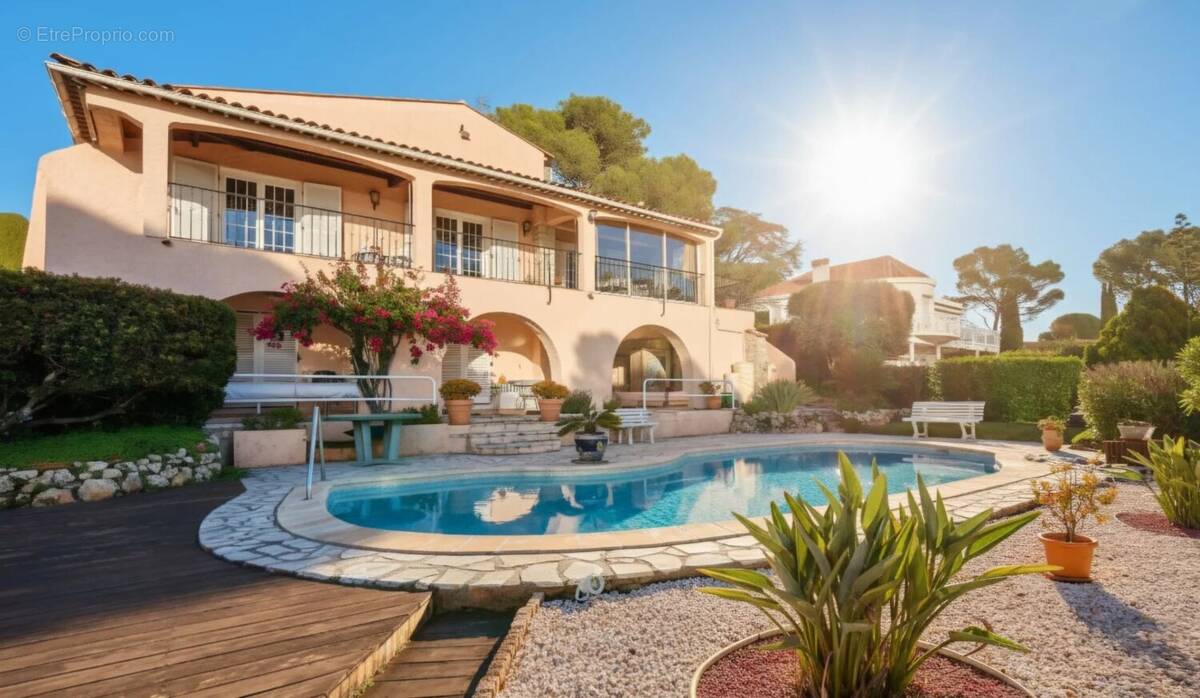 Maison à SAINT-RAPHAEL