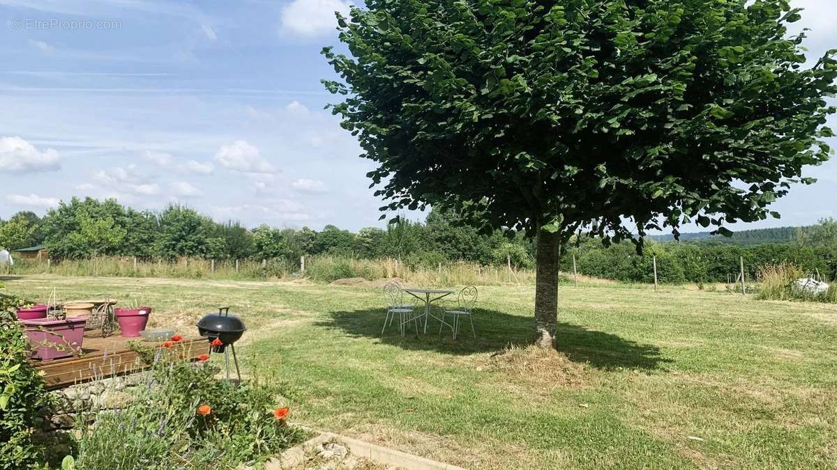 Maison à BUSSIERE-GALANT