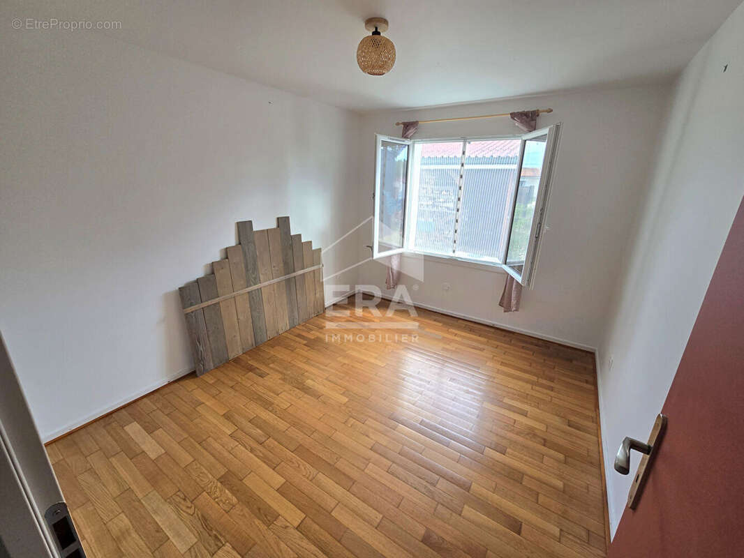 Maison à MONTPON-MENESTEROL
