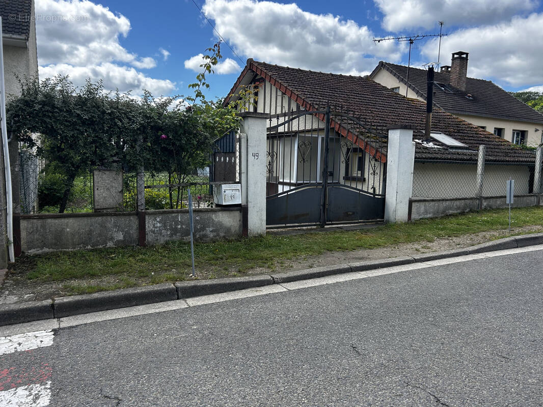 Maison à ROSNY-SUR-SEINE