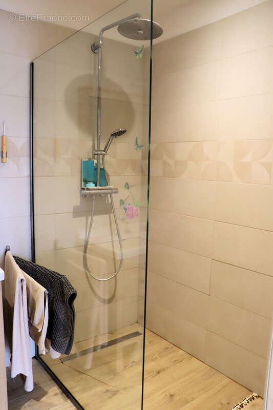 Maison à SAINT-SATURNIN-LES-APT