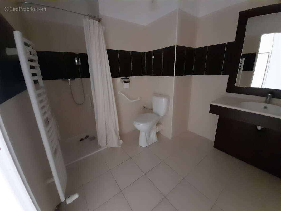 Appartement à PUGET-SUR-ARGENS