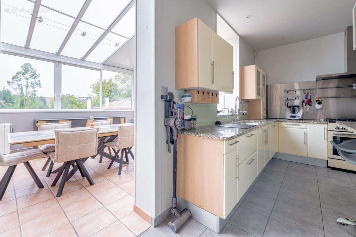 Maison à MONTEREAU-FAULT-YONNE