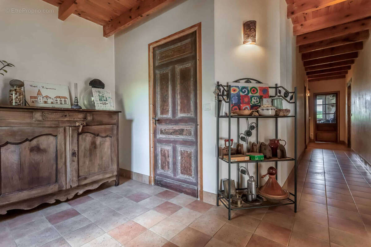 Country property - photo 21