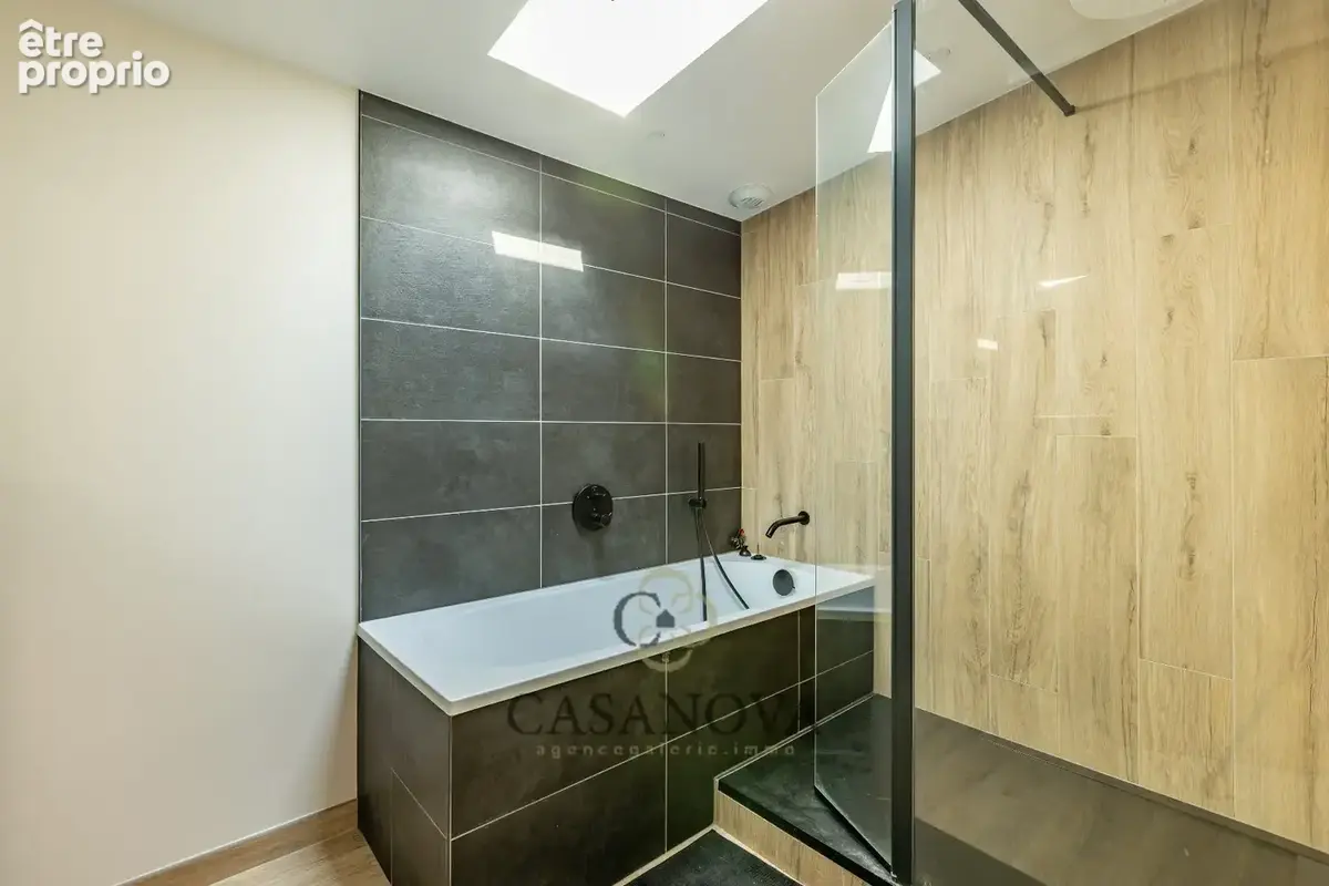Villa contemporaine avec piscine intérieure à Pérols proche Montpellier - photo 20