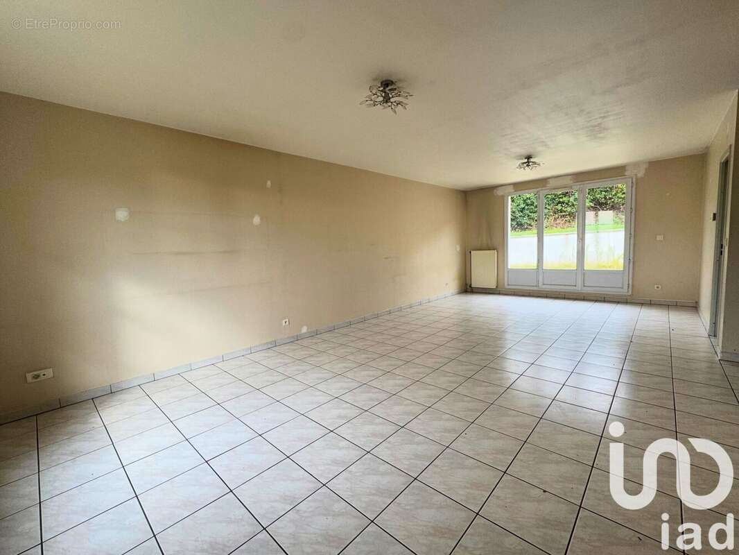 Photo 5 - Maison à LINAS