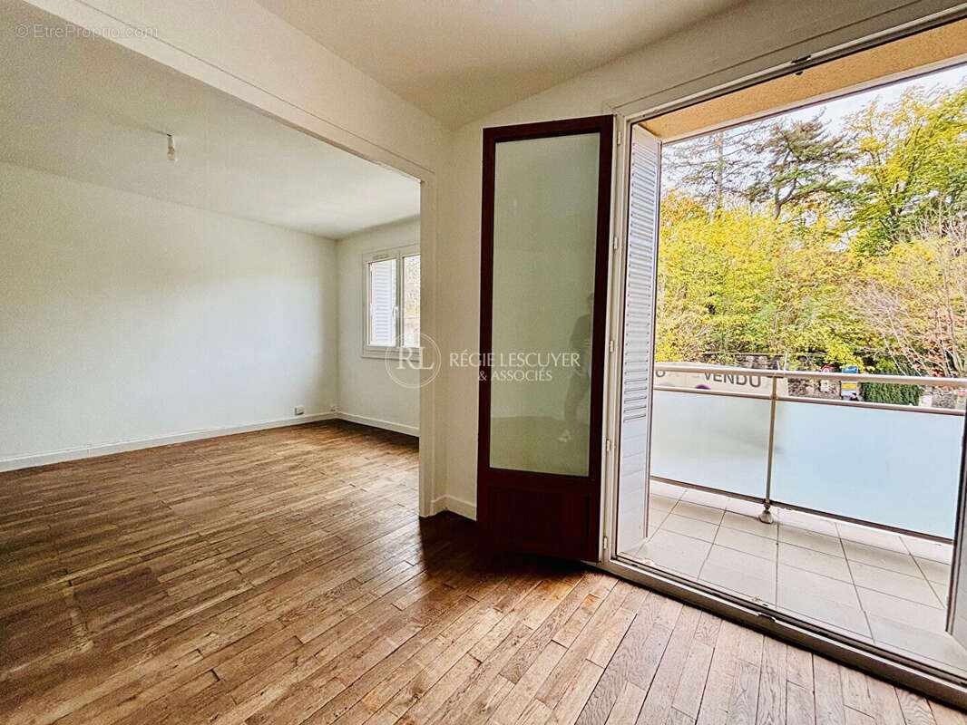 Appartement à OULLINS