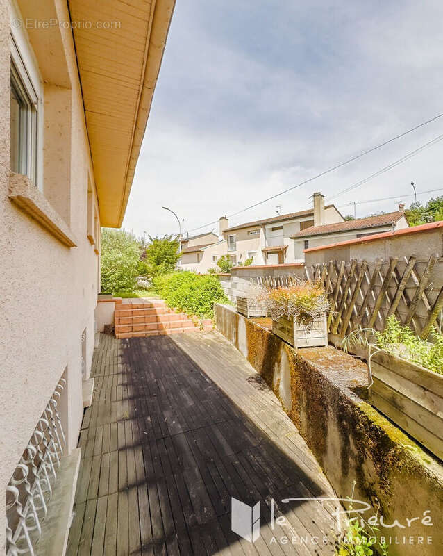 Maison à potentiel avec jardin, garage, sous-sol aménageable et 2 entrées indépendantes, dans un quartier calme d'Albi, proche c - photo 18