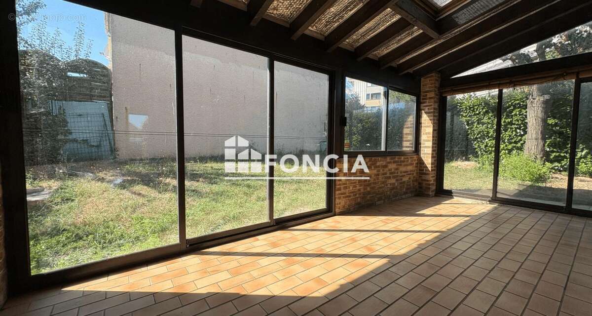 Vente maison 85 m² habitable 110 m2 utile/ 6 pièces / 4 chambres - photo 3