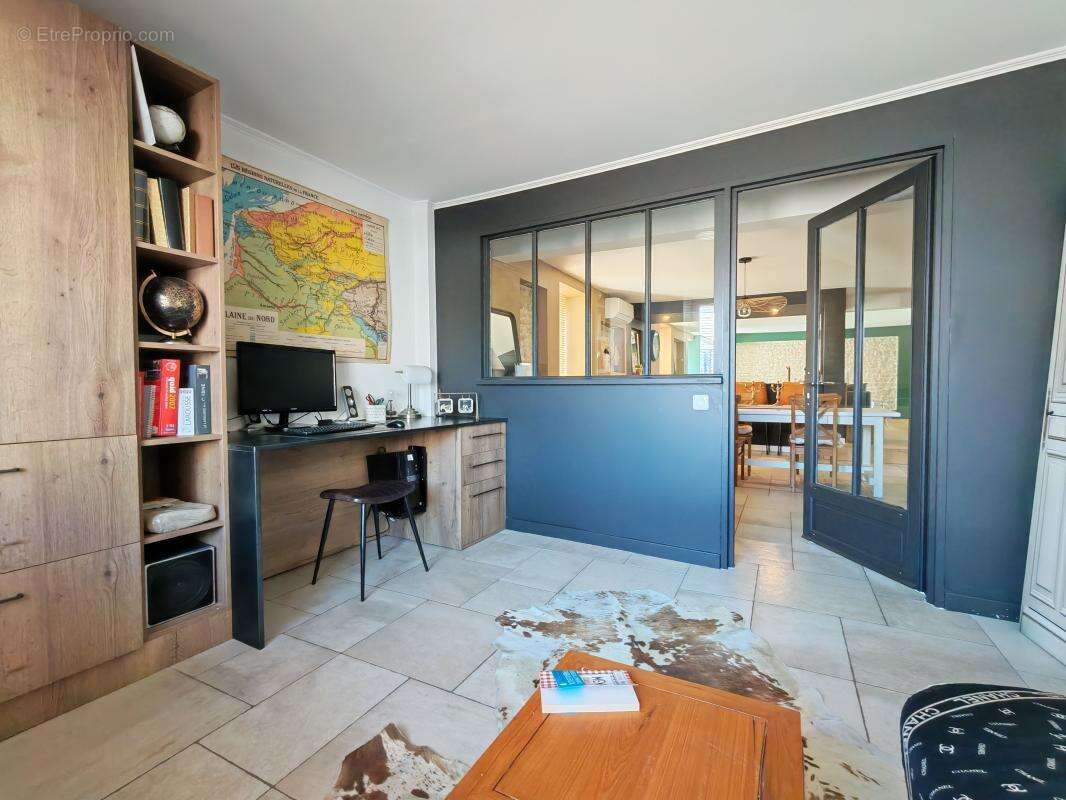 Maison à CROIX-CHAPEAU