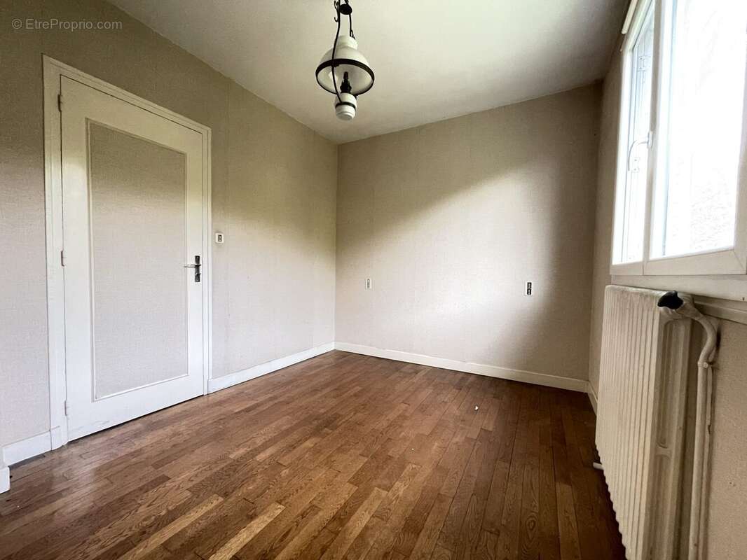 Maison à SAINT-PRIVAT