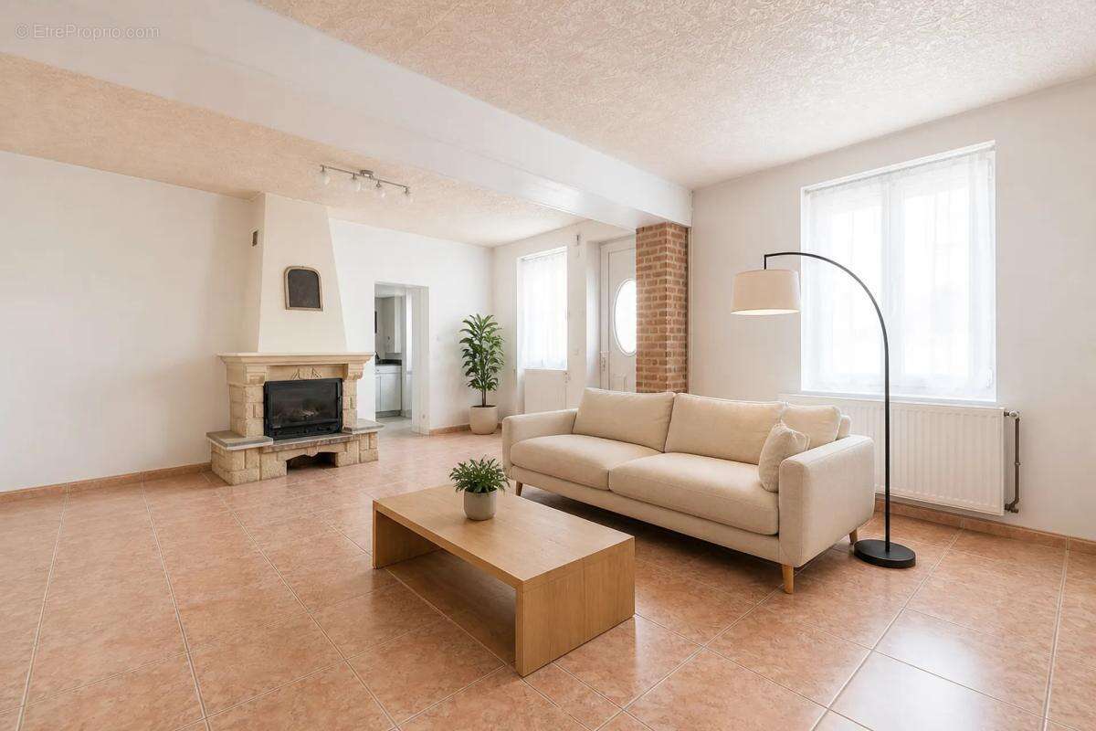 Maison de 11 pièces de 308 m² à Mitry-Mory - photo 4