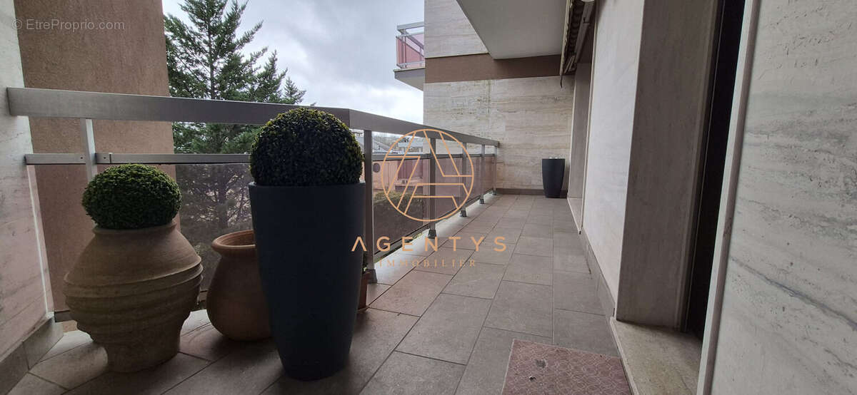 Appartement à LE PERREUX-SUR-MARNE