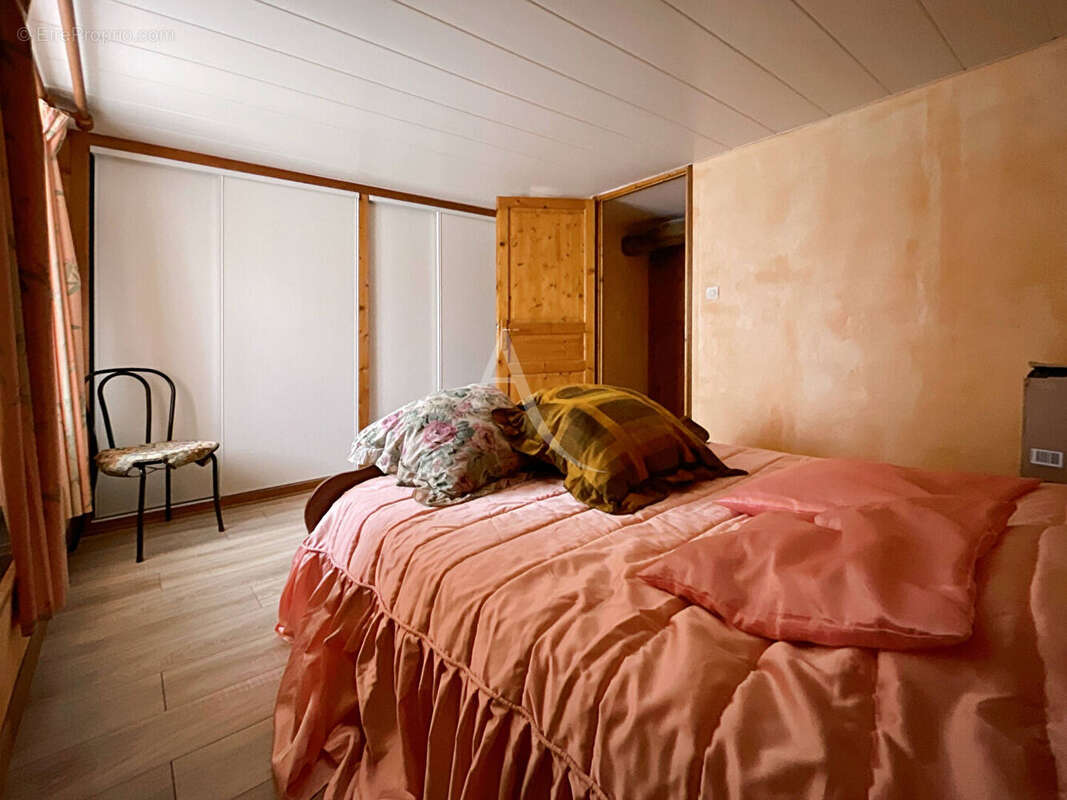 Maison à ROMAZIERES