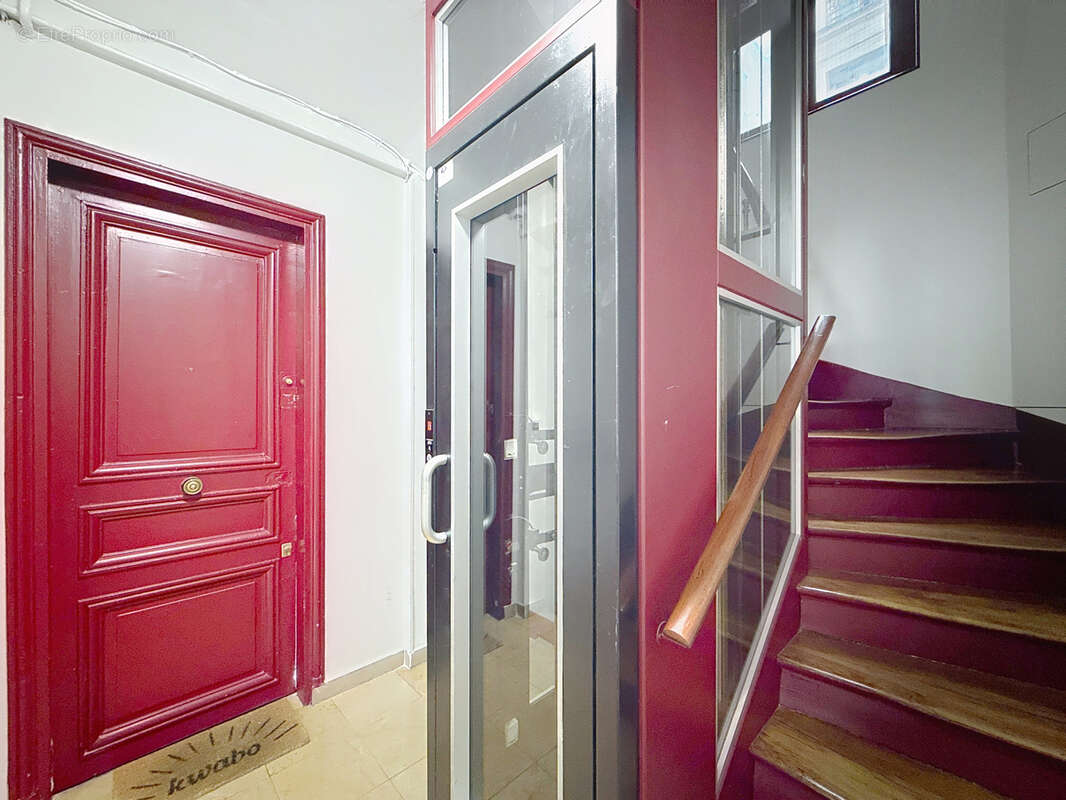 Appartement à PARIS-20E