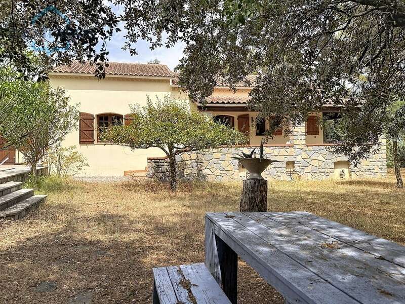 À vendre à 10 min d'Anduze: Maison avec Gîte et Piscine - Idéale pour Investissement ou Accueil Familial ! - photo 2