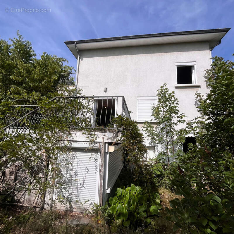 Maison à YZEURE