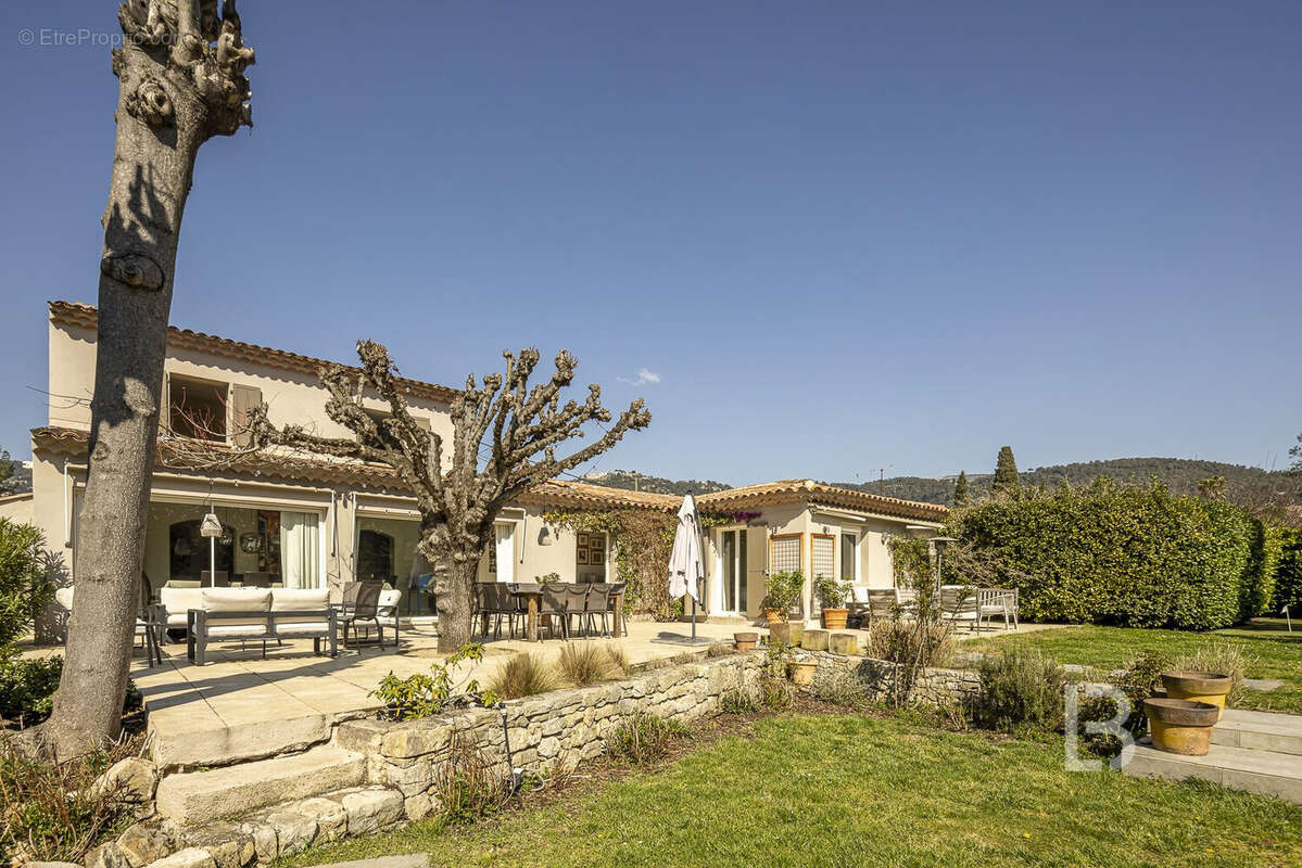 Maison à PEYMEINADE