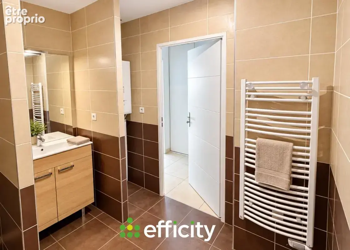 Appartement 1 pièce 29 m² à vendre à Bron (69500) - photo 4