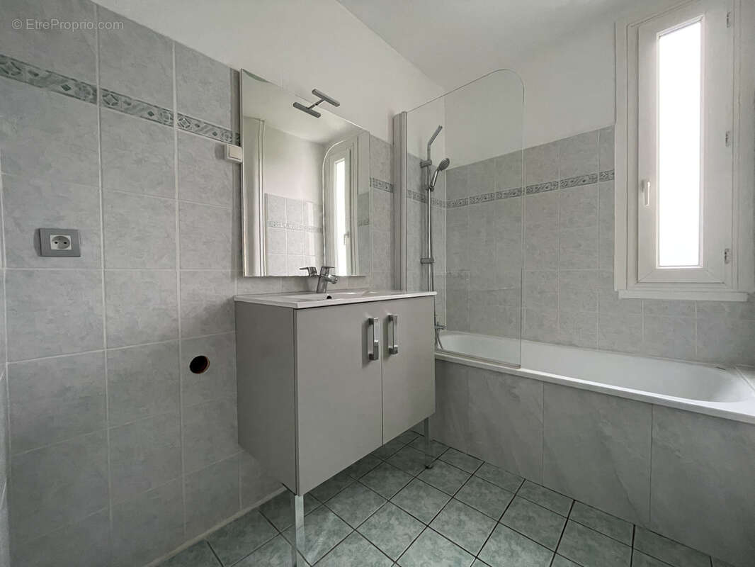 Appartement à SAINT-GEREON