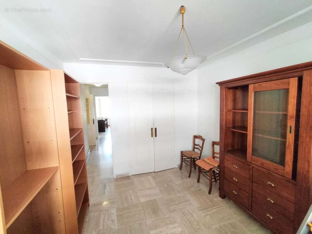 Appartement à VENCE