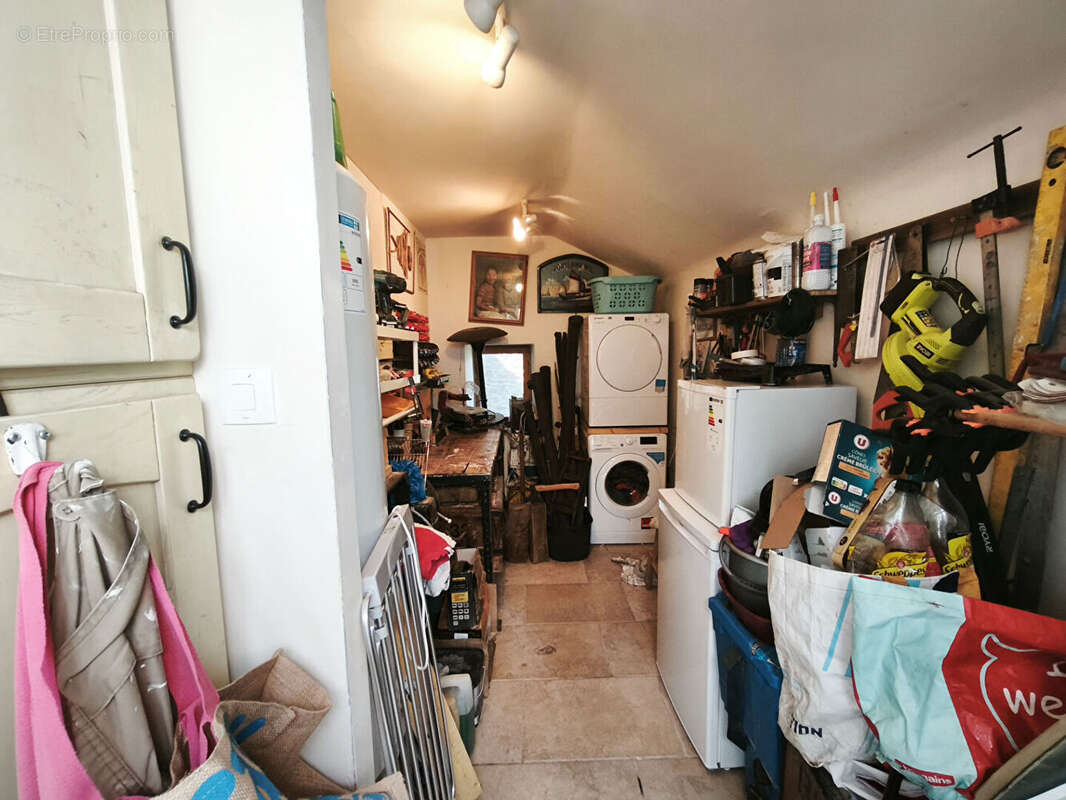 CÔTES-D'ARMOR, Saint-Mayeux, Maisonnette mitoyenne, trois chambres, centre du village - photo 15