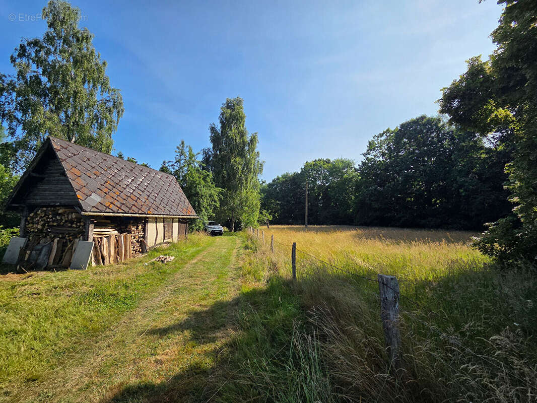 Maison à SAINT-DENIS-DES-MONTS