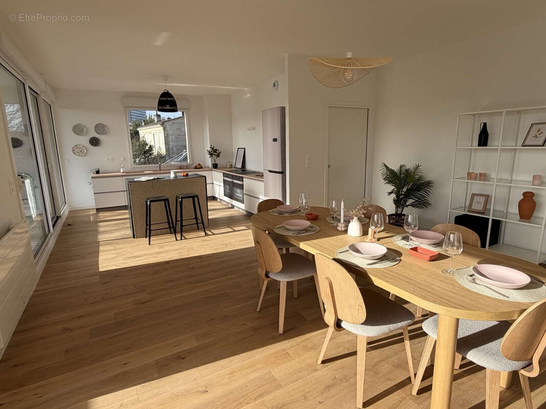 Appartement à BORDEAUX