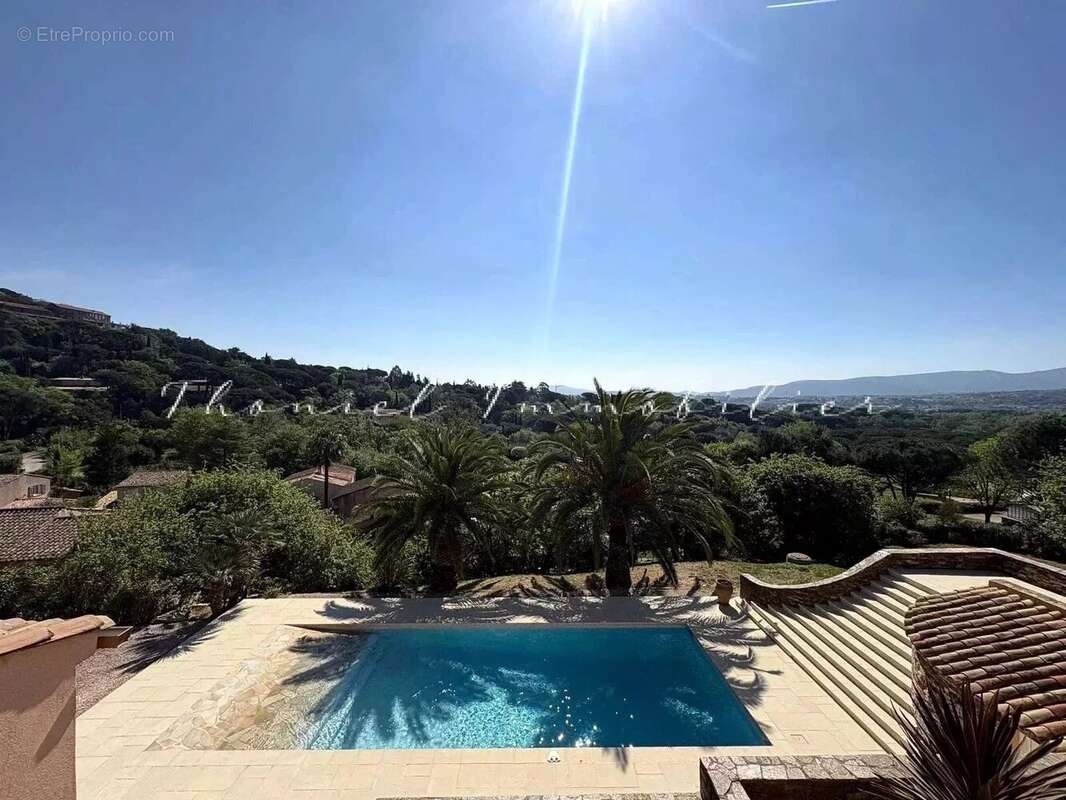 Maison à GRIMAUD