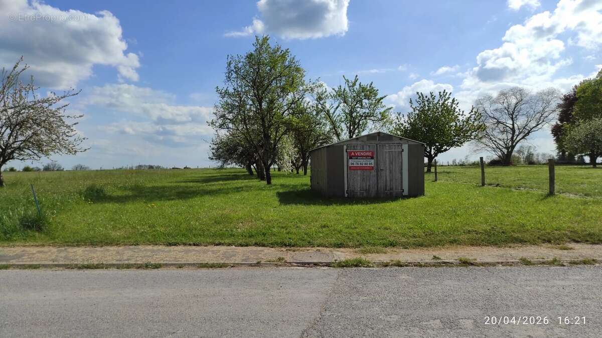 Terrain constructible avec Garage. - photo 2