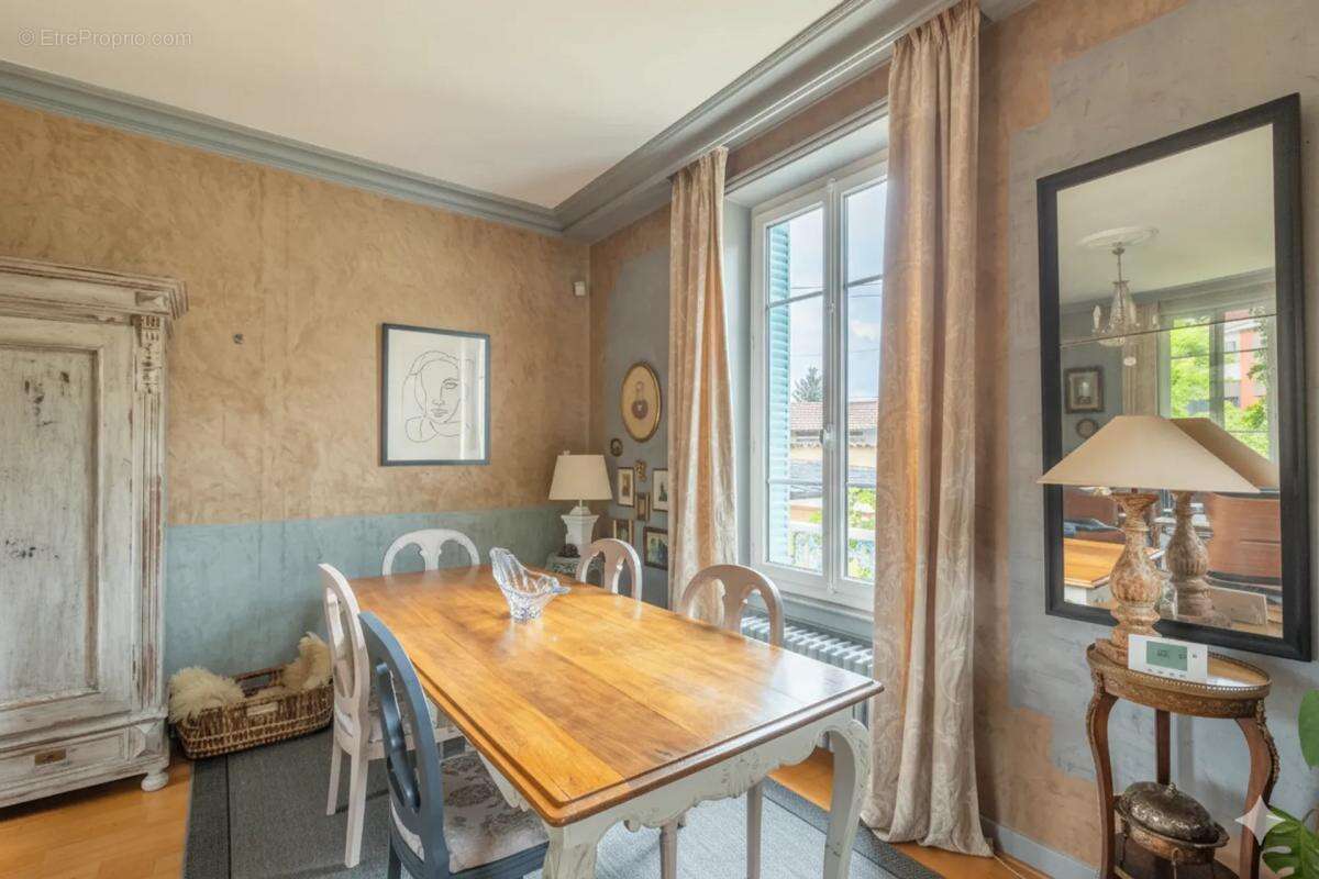 Maison à VILLEFRANCHE-SUR-SAONE