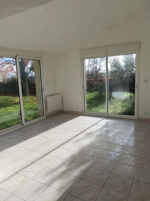 Maison à NUEIL-LES-AUBIERS