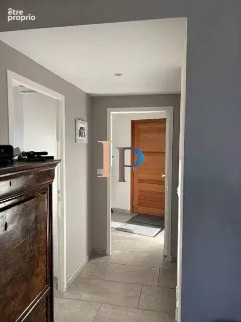 5 mn CHARLIEU maison avec vue et piscine - photo 14