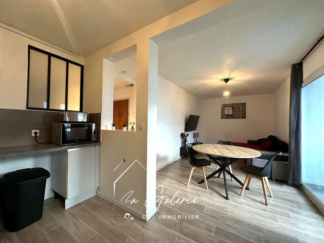 Appartement à LE PONT-DE-CLAIX